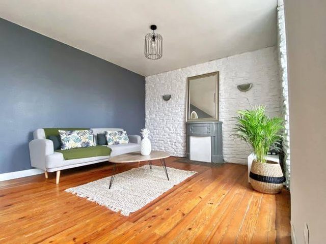 Chantier de rénovation de parquet et peinture %AROUND_CITY%