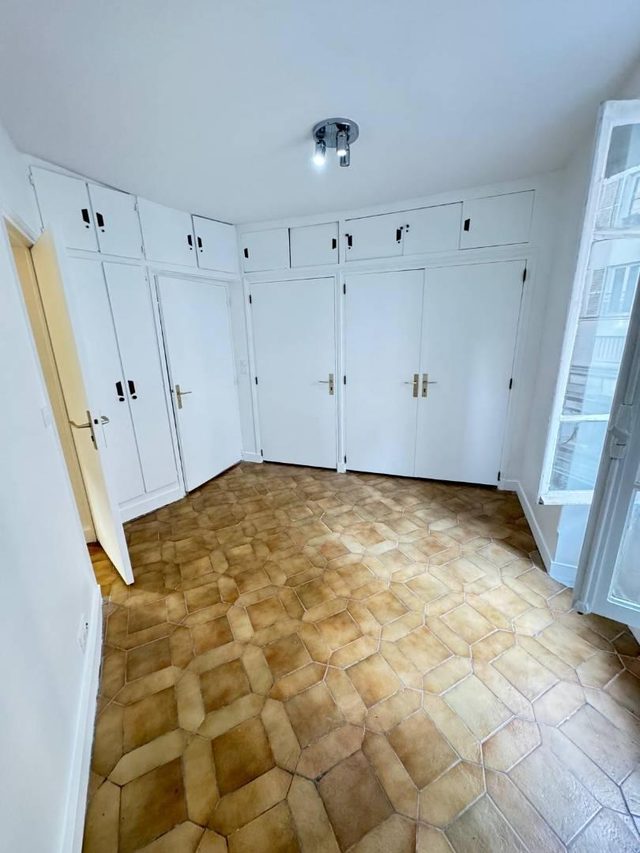 Rénovation partielle d’un appartement 3 pièces rue des Martyrs à Paris 9e